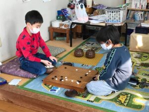 宮崎市の子ども囲碁教室・天元。子どもたちの様子